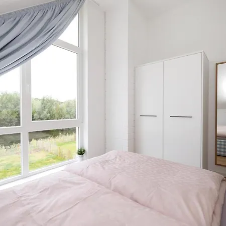 Am Fuer Bis Zu 6 Personen Mit Kaminofen, Badewanne Und Sauna - Haustiere Herzlich Willkommen, Direkt Am Wasser Gelegen Prázdninový dům