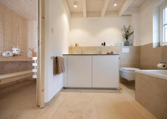 Am Fuer Bis Zu 6 Personen Mit Kaminofen, Badewanne Und Sauna - Haustiere Herzlich Willkommen, Direkt Am Wasser Gelegen Nyaraló Nordhorn